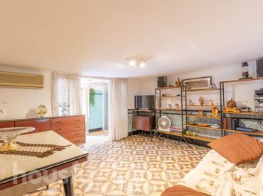 Casa in vendita a . .