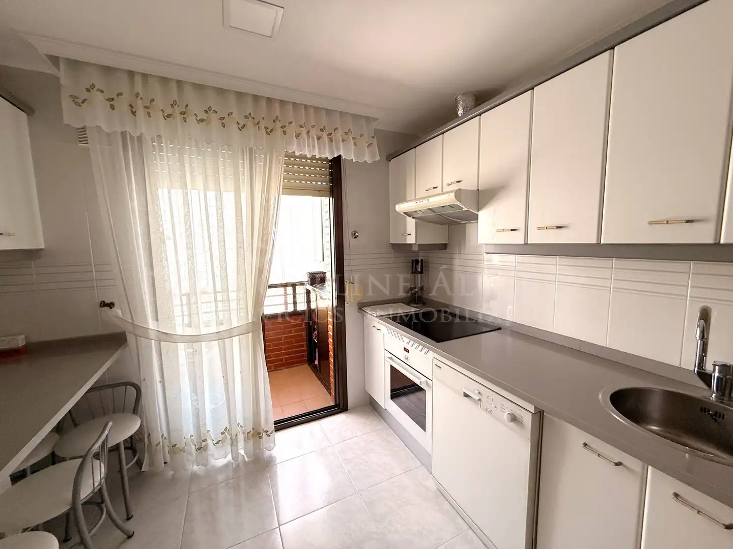 Kitchen of Flat for sale in Parla  with Air Conditioner, Heating and Terrace