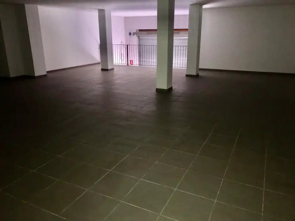 Geschaftsraum zur Miete in Badalona