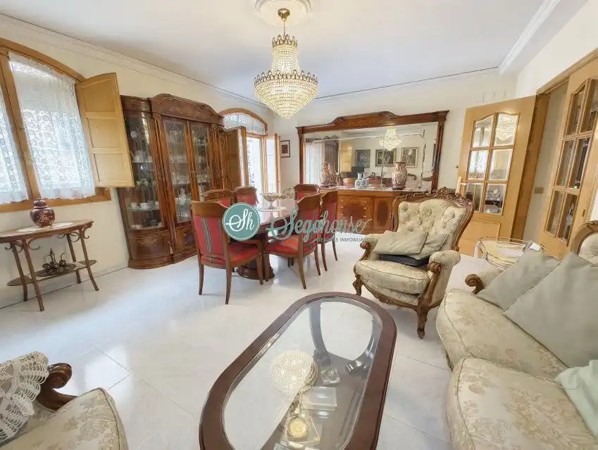Comedor de Piso en venta en Segovia con Calefacción, Trastero y Balcón