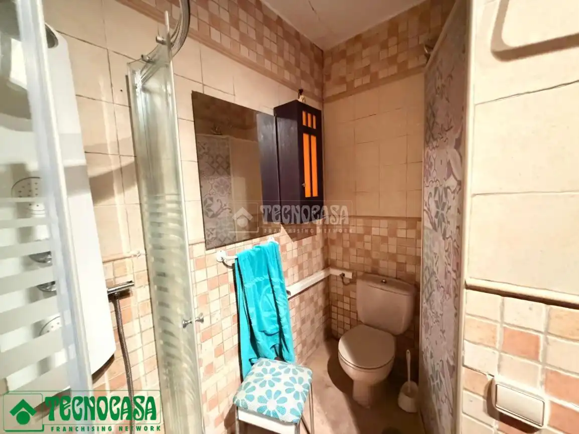 Badezimmer von Gebäude zum Verkauf in Toledo