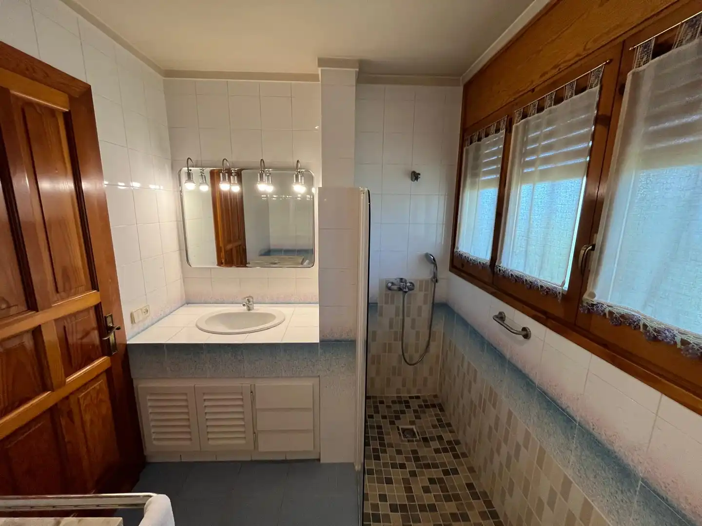 Bathroom of Houses for sale in Taradell  with Air Conditioner, Heating and Private garden