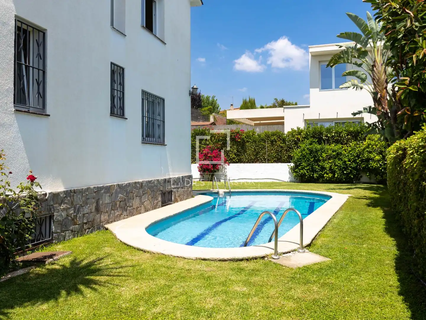 Piscina de Casa o xalet en venda en El Masnou amb Aire condicionat, Calefacció i Jardí privat