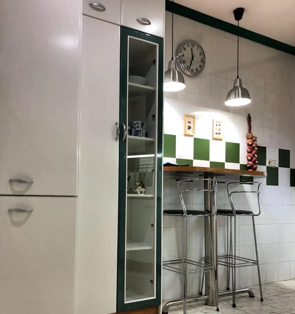 Cocina de Ático de alquiler en Villarrobledo con Aire acondicionado, Calefacción y Jardín privado