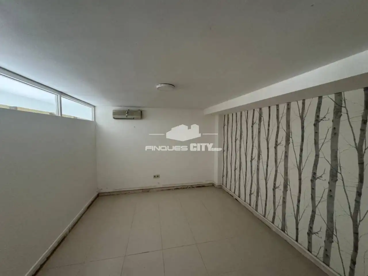 Business premises to rent in Avenida Hispanitat, imagen 4