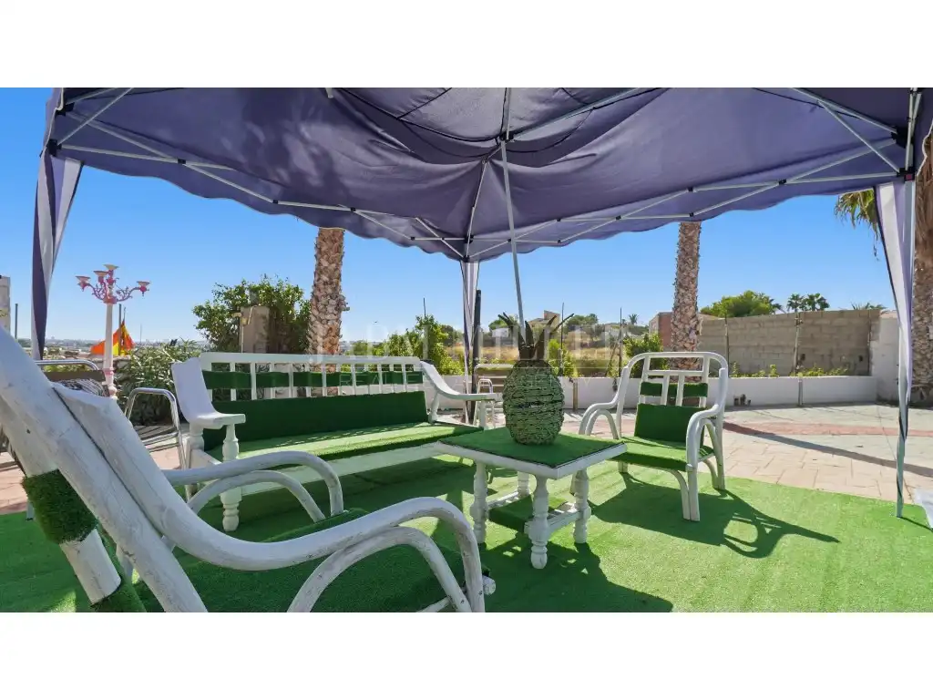 Terrace of Houses for sale in La Huerta  