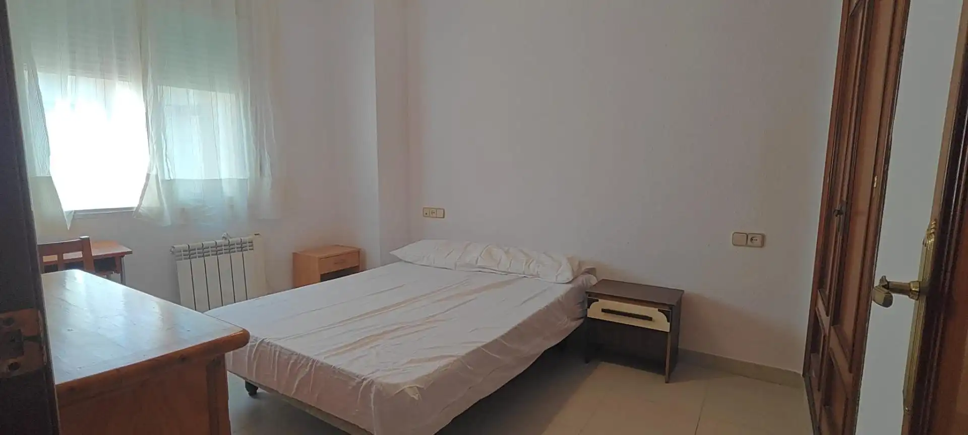 Schlafzimmer von Wohnung zur Miete in Granada mit Terrasse und Möbliert