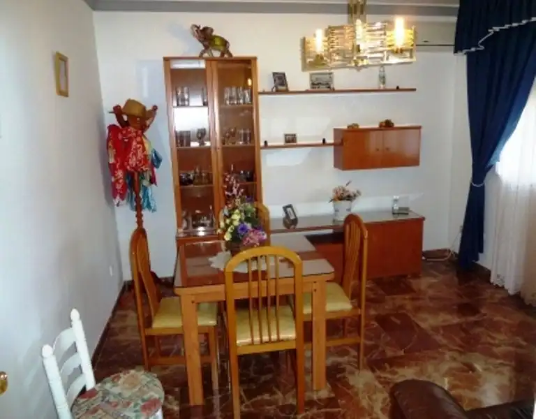 Menjador de Casa o xalet en venda en Alhaurín de la Torre amb Aire condicionat, Calefacció i Jardí privat