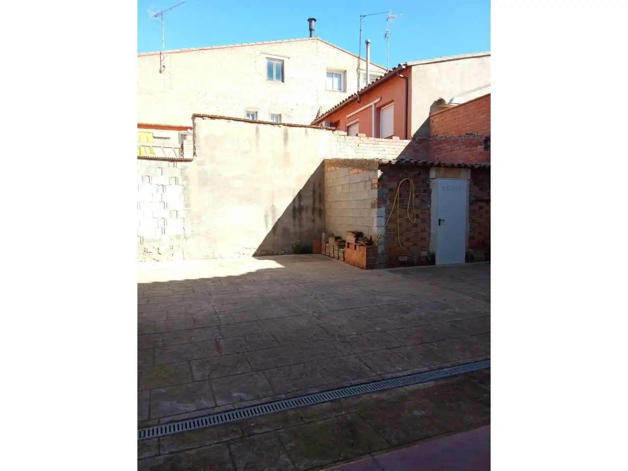 Vista exterior de Casa o xalet en venda en Alcolea de Cinca amb Moblat
