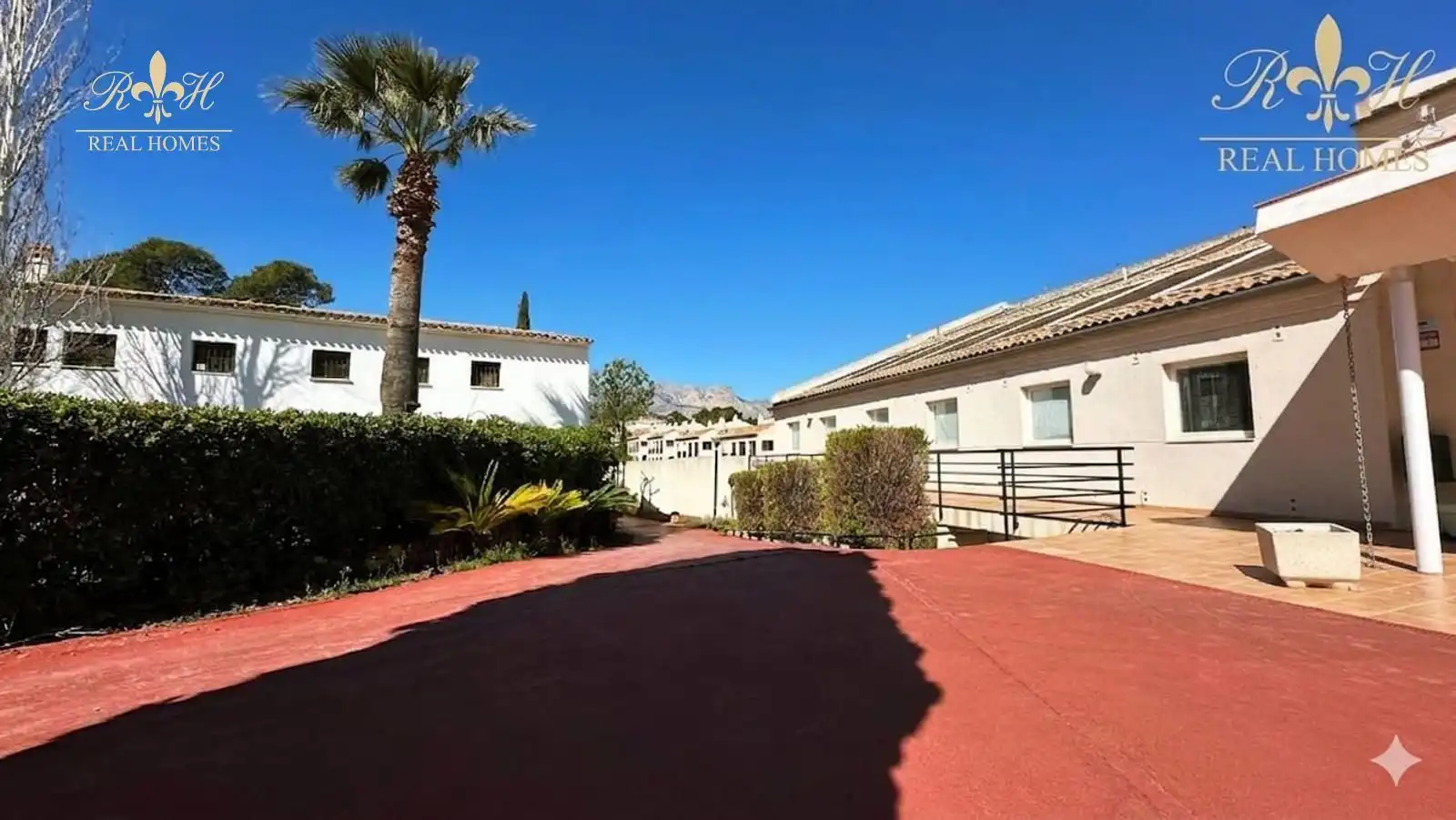 Vista exterior de Piso de alquiler en L'Alfàs del Pi con Aire acondicionado, Terraza y Piscina