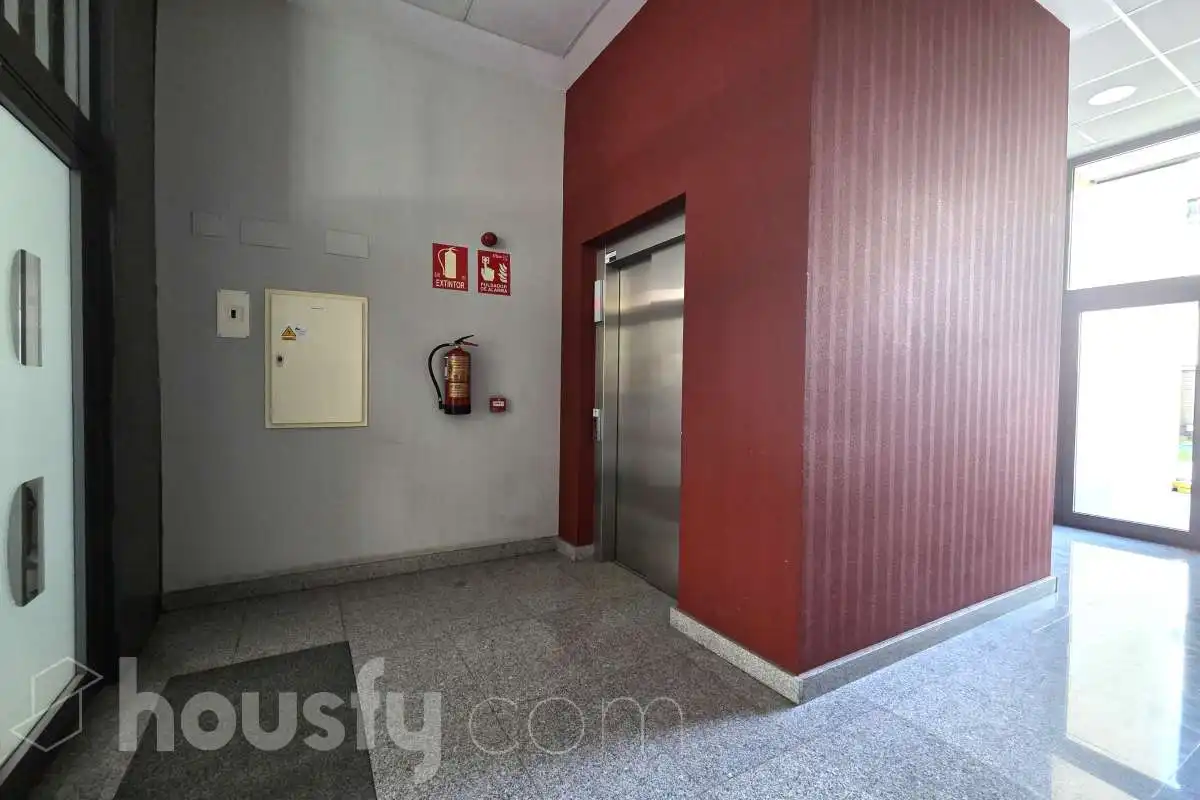 Flat for rent in Madrid  with Air Conditioner, Heating and Storage room
