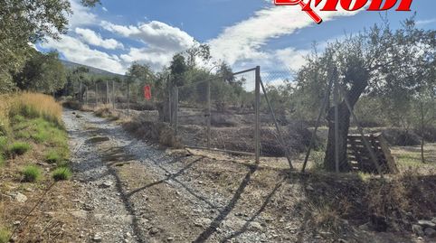 Oportunidad Única en Dúrcal! Finca Rústica con Encanto y Potencial Agrícola.Descubra esta magnífica finca rústica en el corazón de