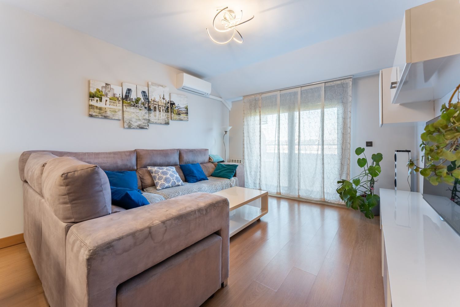 Living room of Attic for sale in Torrejón de la Calzada  with Air Conditioner, Heating and Storage room