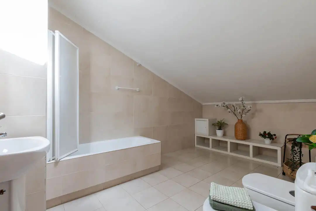 Baño de Dúplex en venta en Orio con Calefacción, Terraza y Balcón