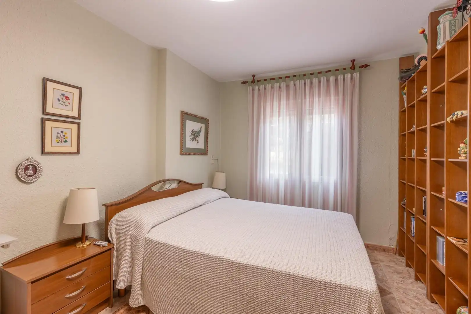 Casa o chalet en venta en Calle Calle Borgoña, Villa de Otura