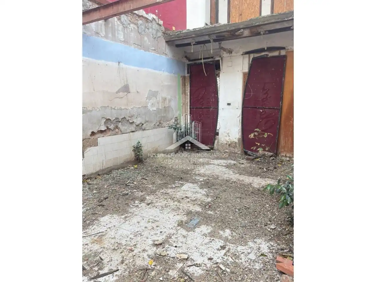 Vista exterior de Edifici en venda en Castellón de la Plana / Castelló de la Plana