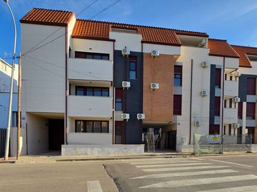 Appartamento con piscina in vendita a Herencia