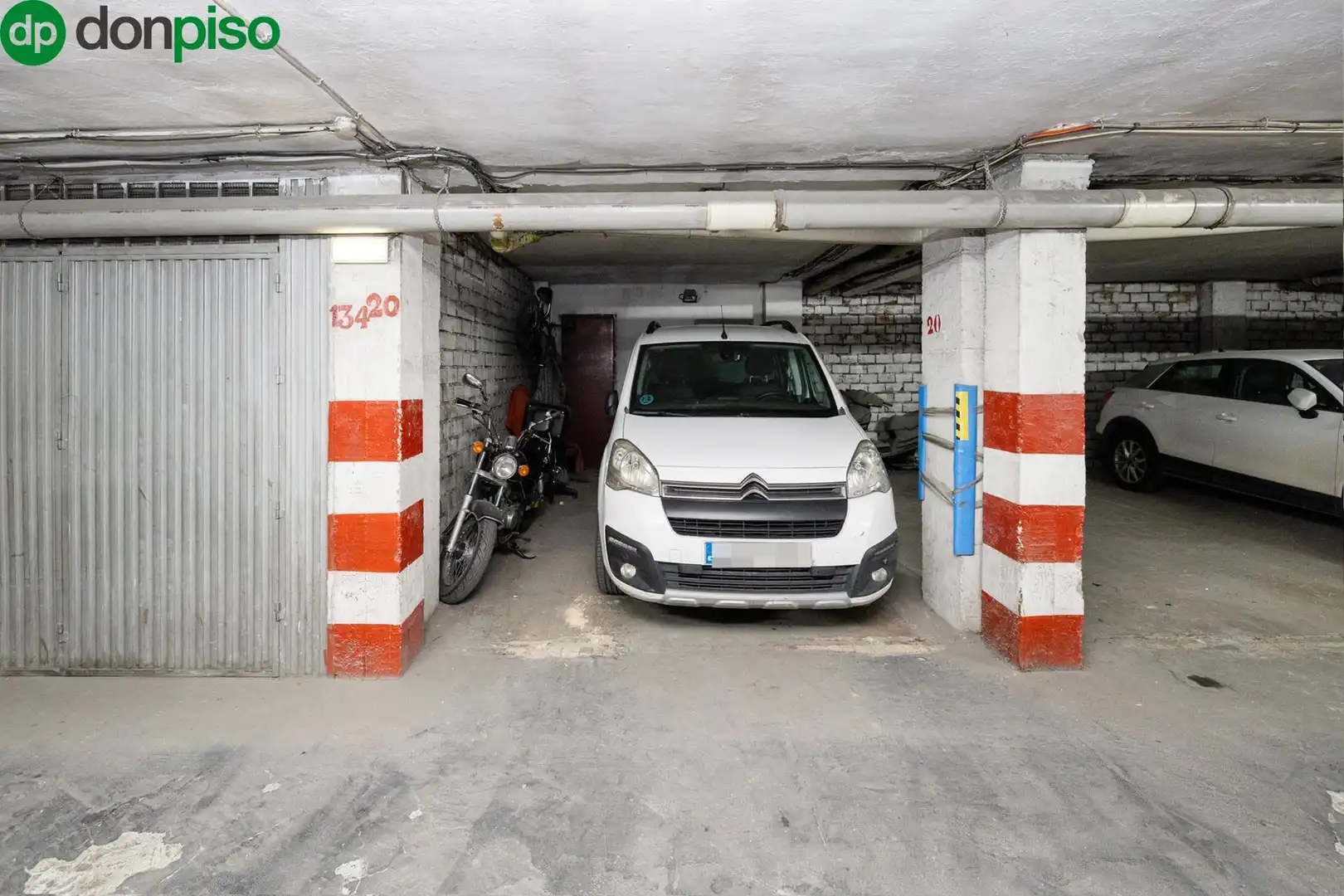Parking of Flat for sale in Granada  with Air Conditioner, Heating and Terrace