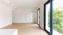 Living room of Flat for sale in Sant Cugat del Vallès  with Air Conditioner, Heating and Storage room