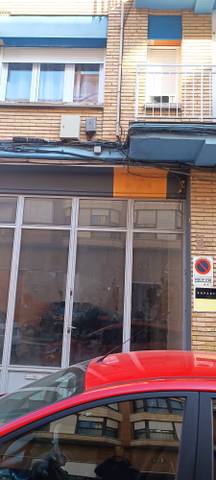 Local comercial en Alquiler en Avenida de los Monegros en Santo Domingo y San Martín