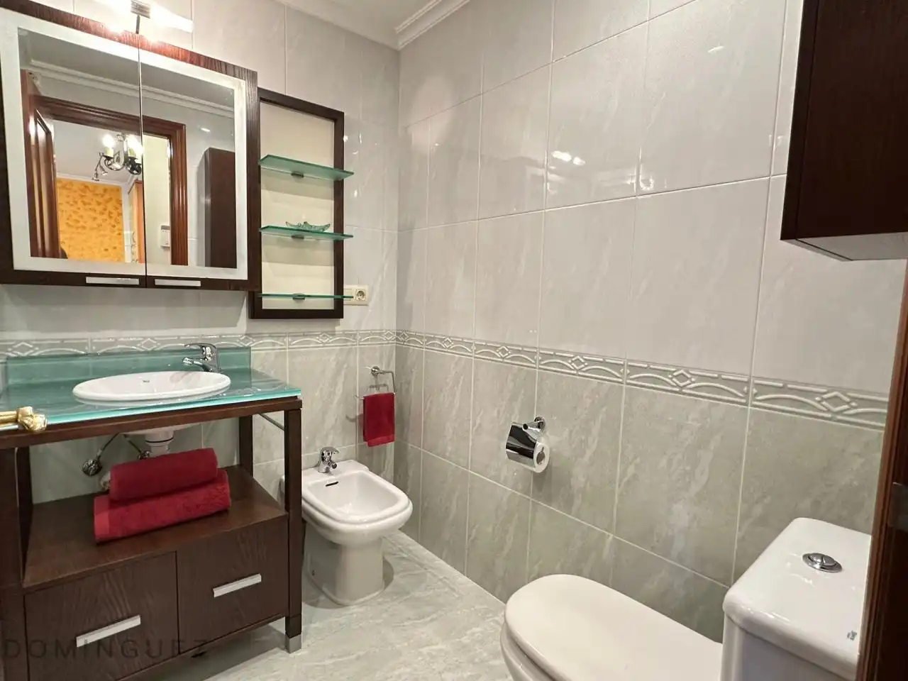 Baño de Piso en venta en Vigo  con Calefacción y Balcón