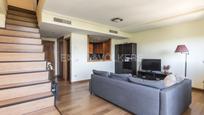 Living room of Attic for sale in  Madrid Capital  with Air Conditioner and Swimming Pool