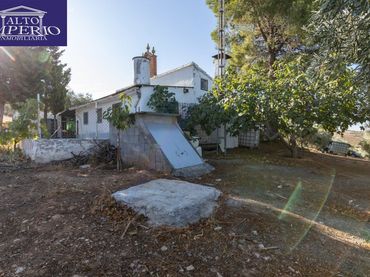 Country house with pool for sale in la charca s/n