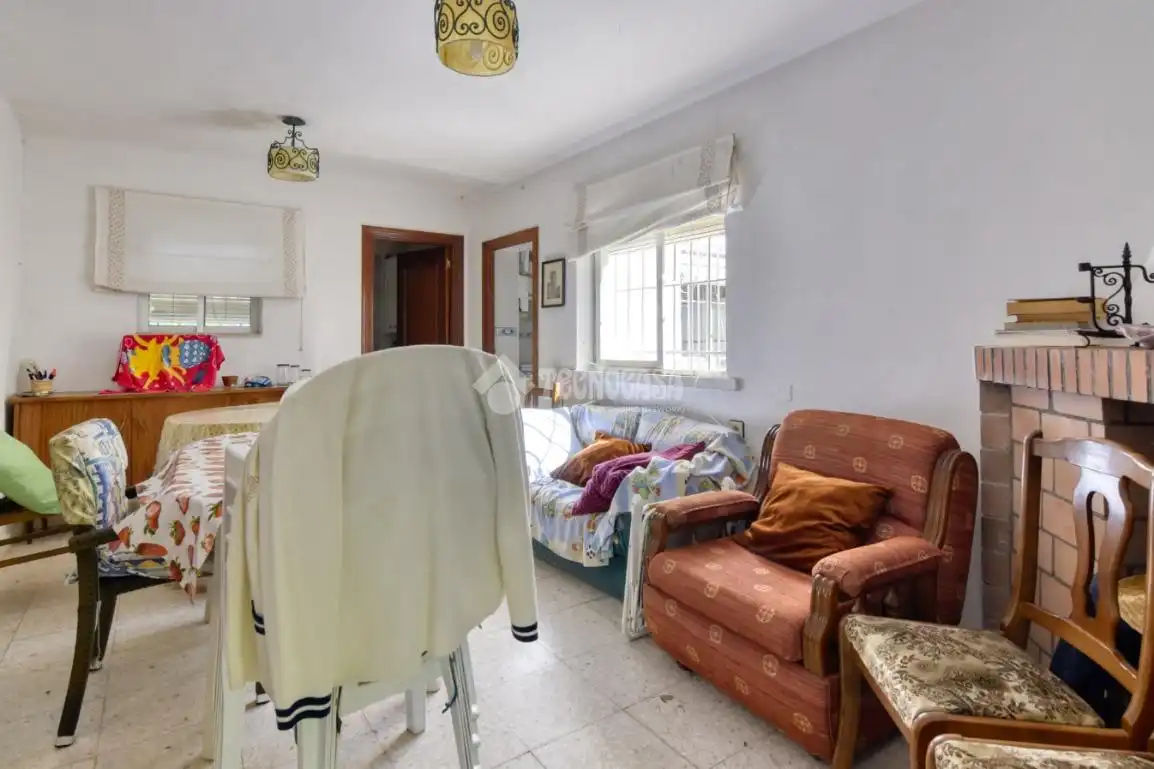 Sala de estar de Casa o chalet en venta en Calvarrasa de Abajo con Trastero