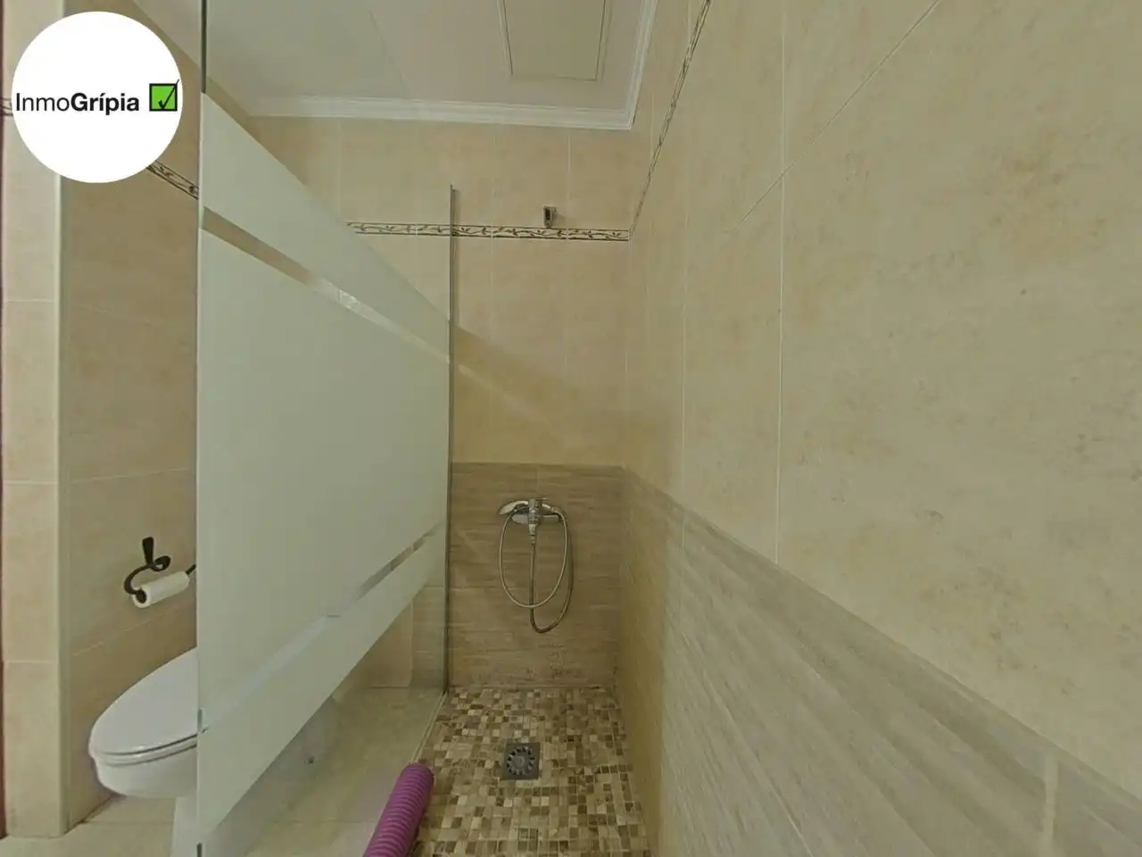 Badezimmer von Wohnung zum Verkauf in Terrassa mit Klimaanlage, Heizung und Parkett