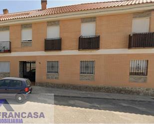 Exterior view of Duplex for sale in Yunclillos