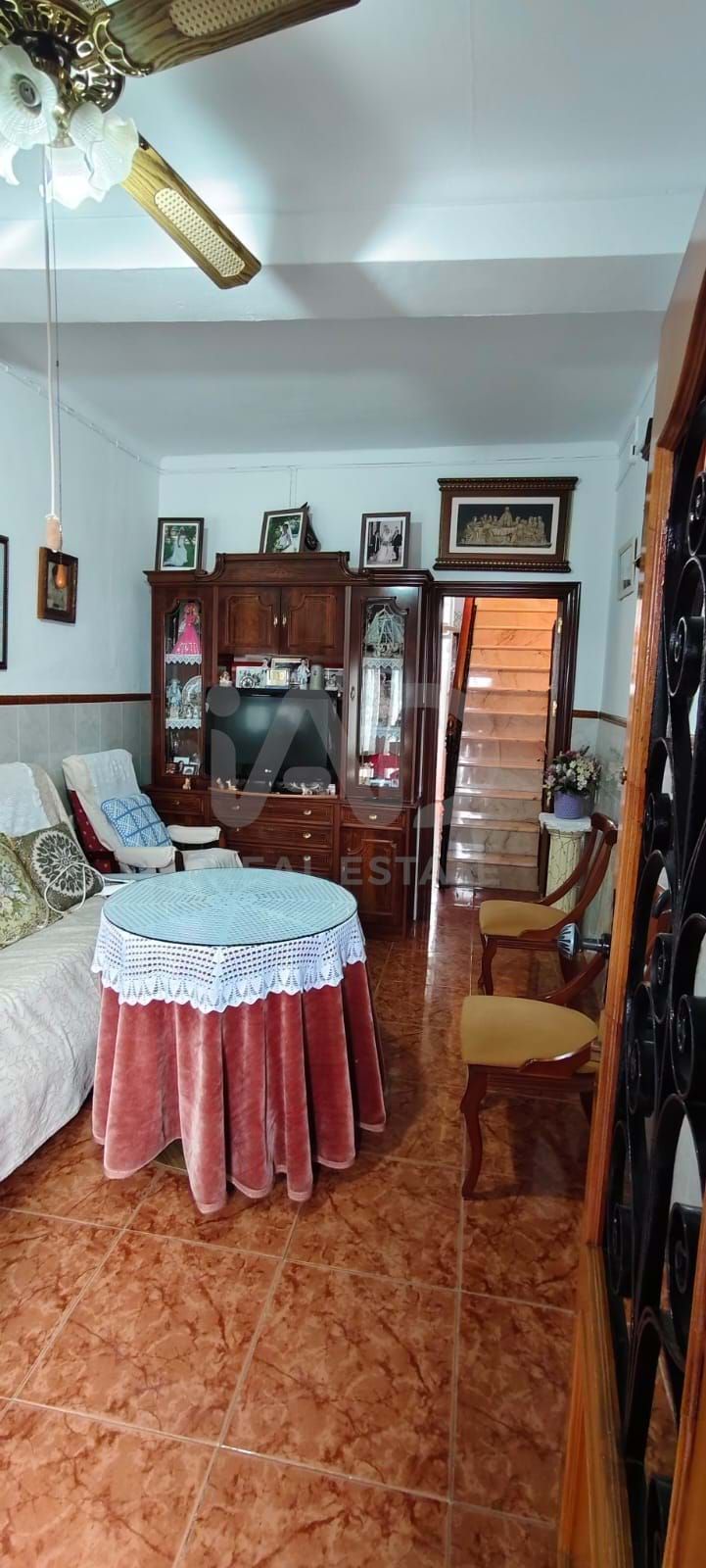 Sala d'estar de Edifici en venda en Écija