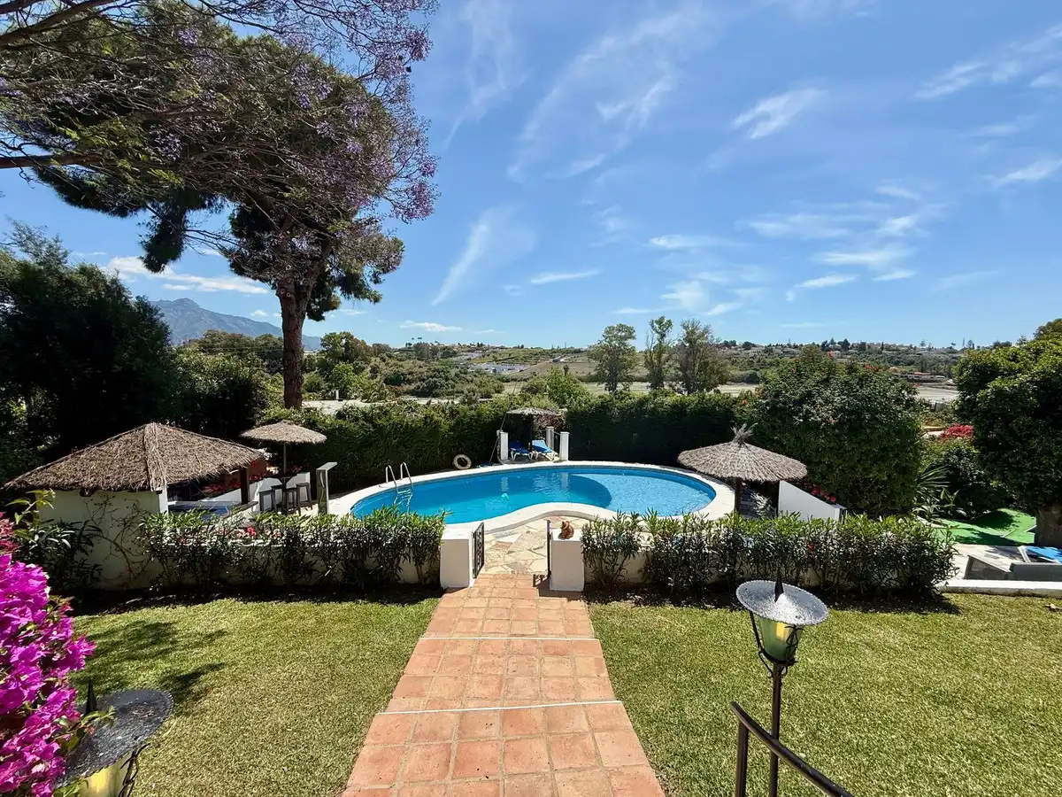 Jardín de Casa o chalet de alquiler en Marbella con Aire acondicionado, Jardín privado y Piscina