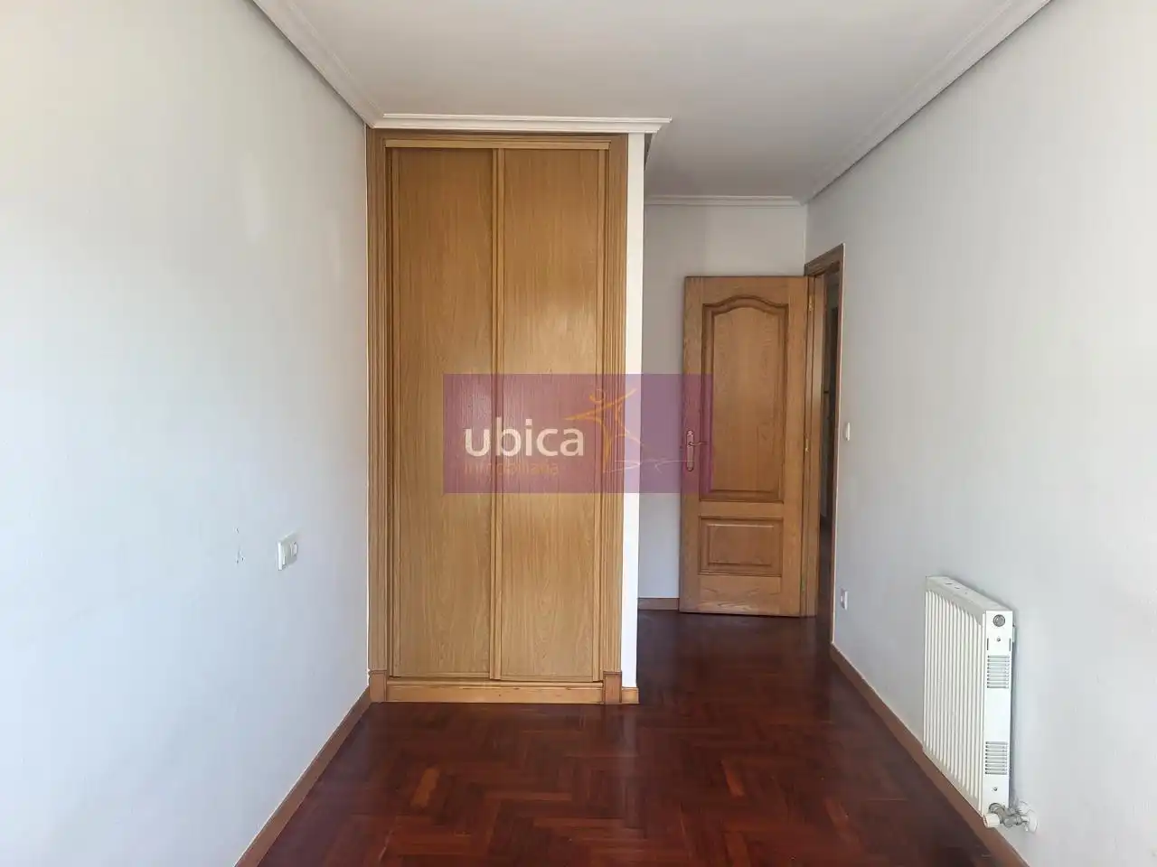 Dormitori de Pis en venda en Ponteareas amb Calefacció, Parquet i Terrassa