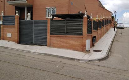 Exterior view of House or chalet for sale in Seseña  with Air Conditioner