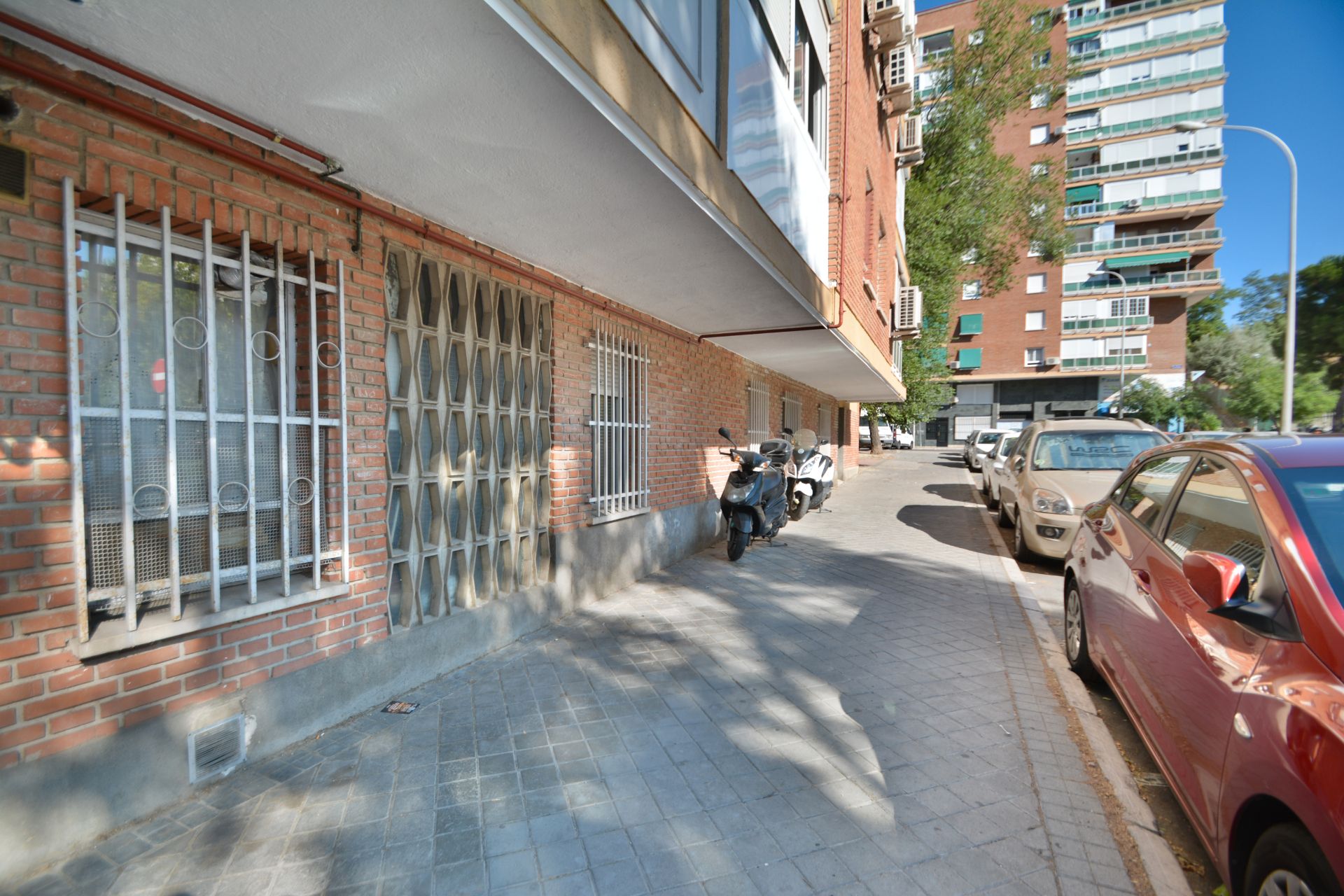 Exterior view of Office to rent in  Madrid Capital  with Heating
