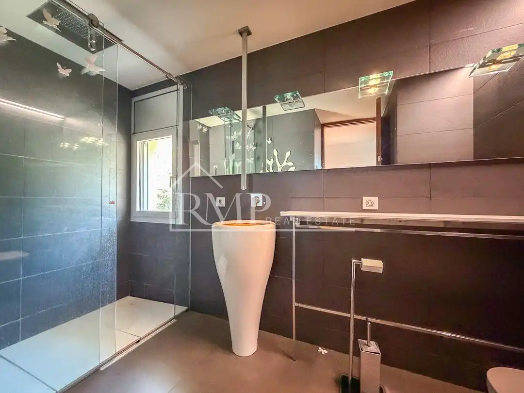 Baño de Casa o chalet en venta en Arenys de Mar con Aire acondicionado, Calefacción y Jardín privado