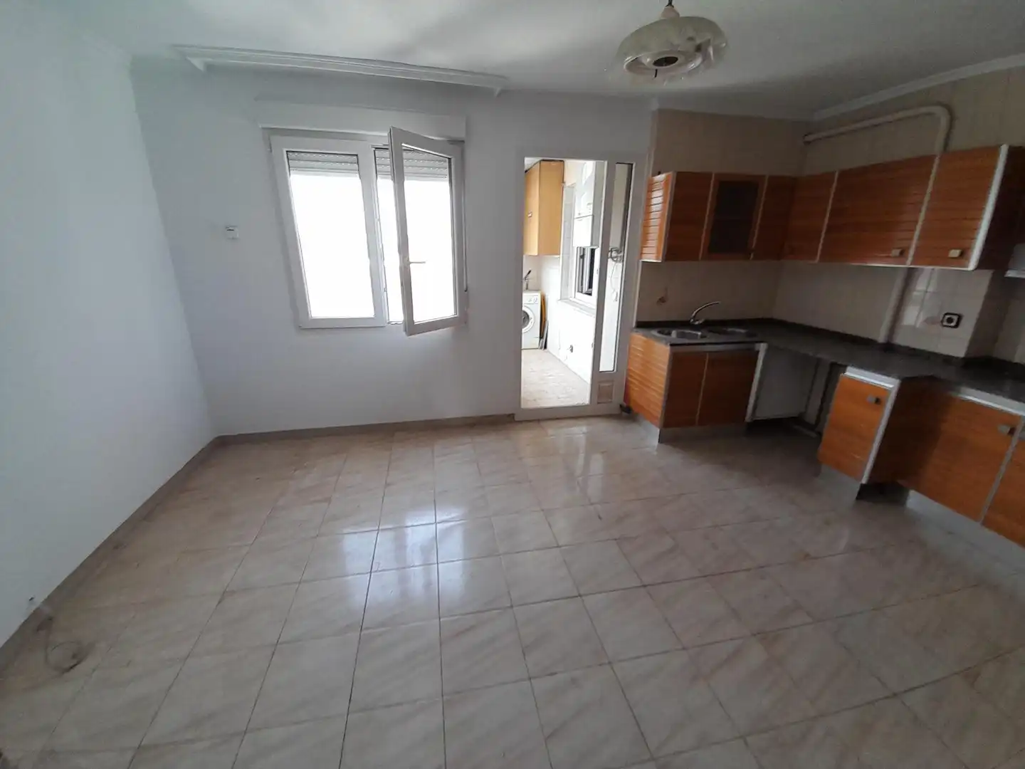 Kitchen of Flat for sale in Ponferrada  with Heating, Terrace and Storage room