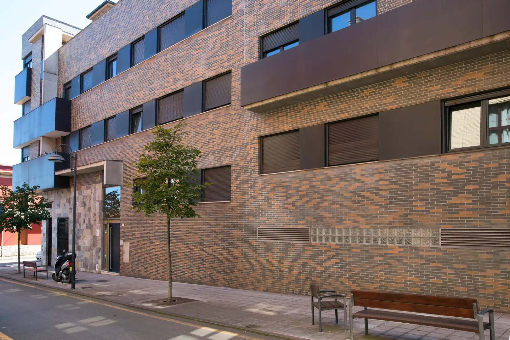 Vista exterior de Piso en venta en Gijón  con Aire acondicionado, Terraza y Trastero