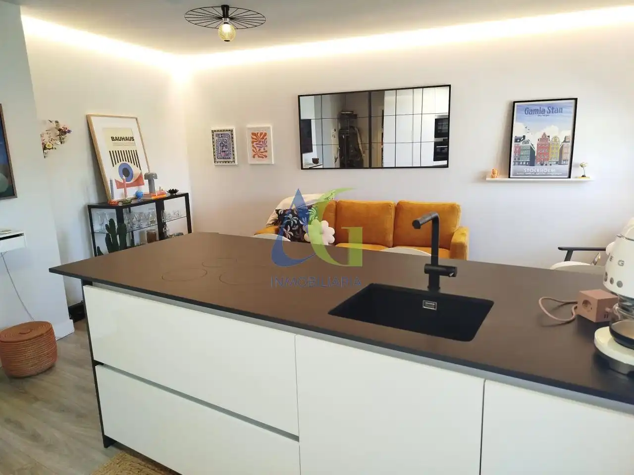 Cuina de Apartament en venda en Villaquilambre amb Calefacció, Parquet i Terrassa