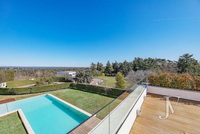 Casa-chalet en Venta en La Florida -  El  Plantío