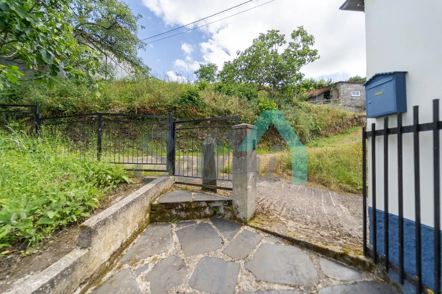 Vista exterior de Casa o chalet en venta en Grandas de Salime con Jardín privado y Parquet