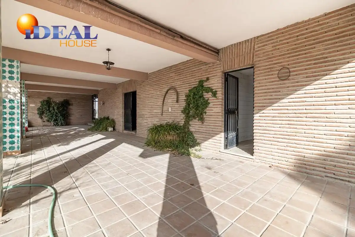 Casa rústica amb piscina en venda a Santa Fe, imagen 45