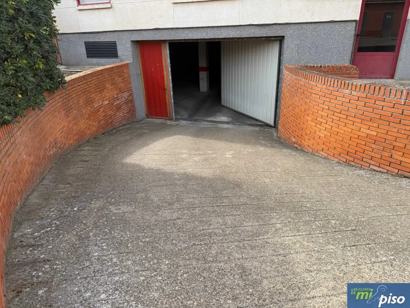 Parkplatz von Wohnung zum Verkauf in Cigales, Valladolid