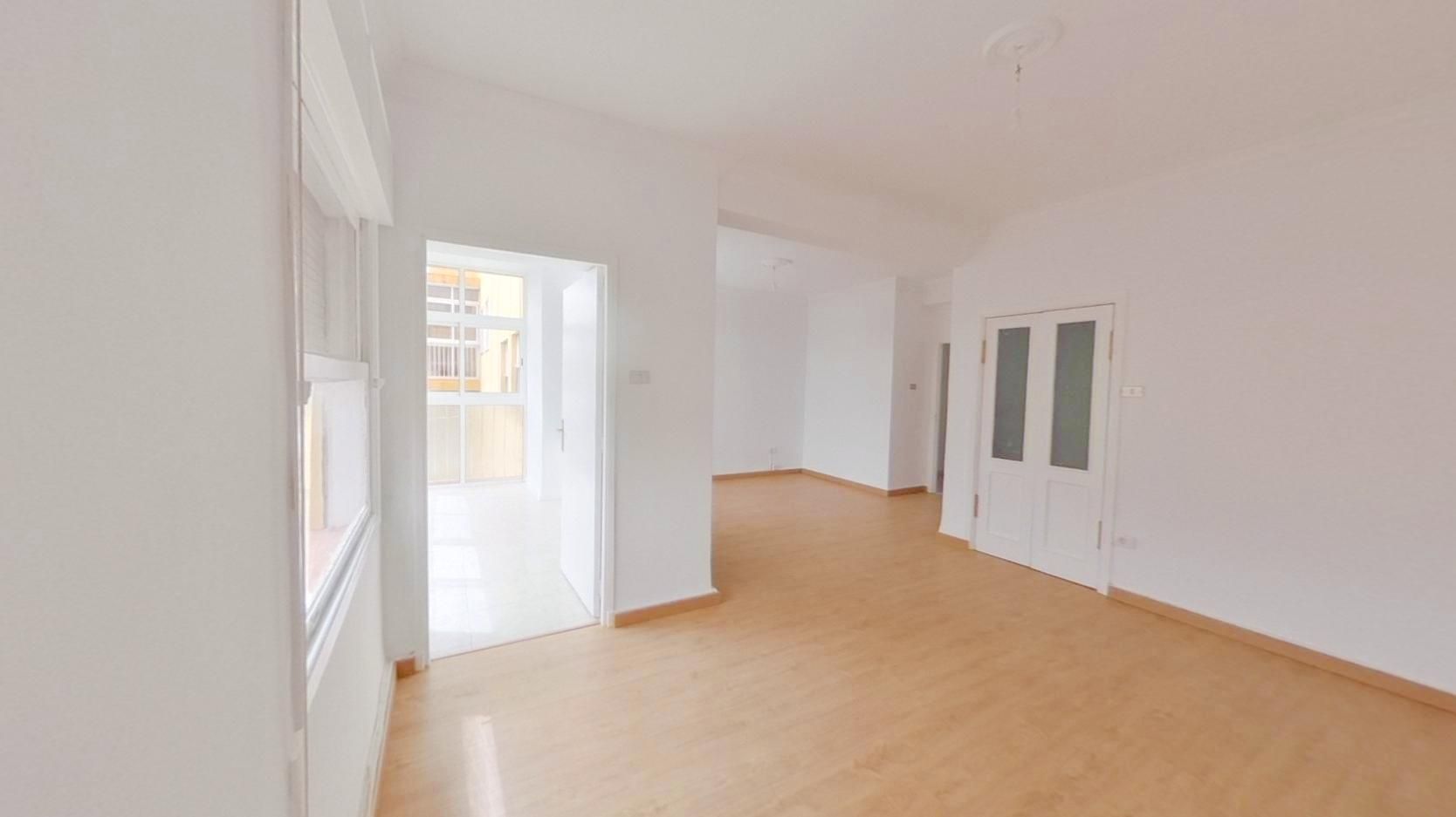 Sala d'estar de Pis en venda en  Santa Cruz de Tenerife Capital amb Forn