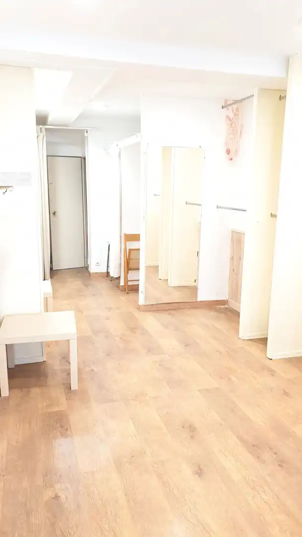 Local comercial en venta en Carrer de Sardenya