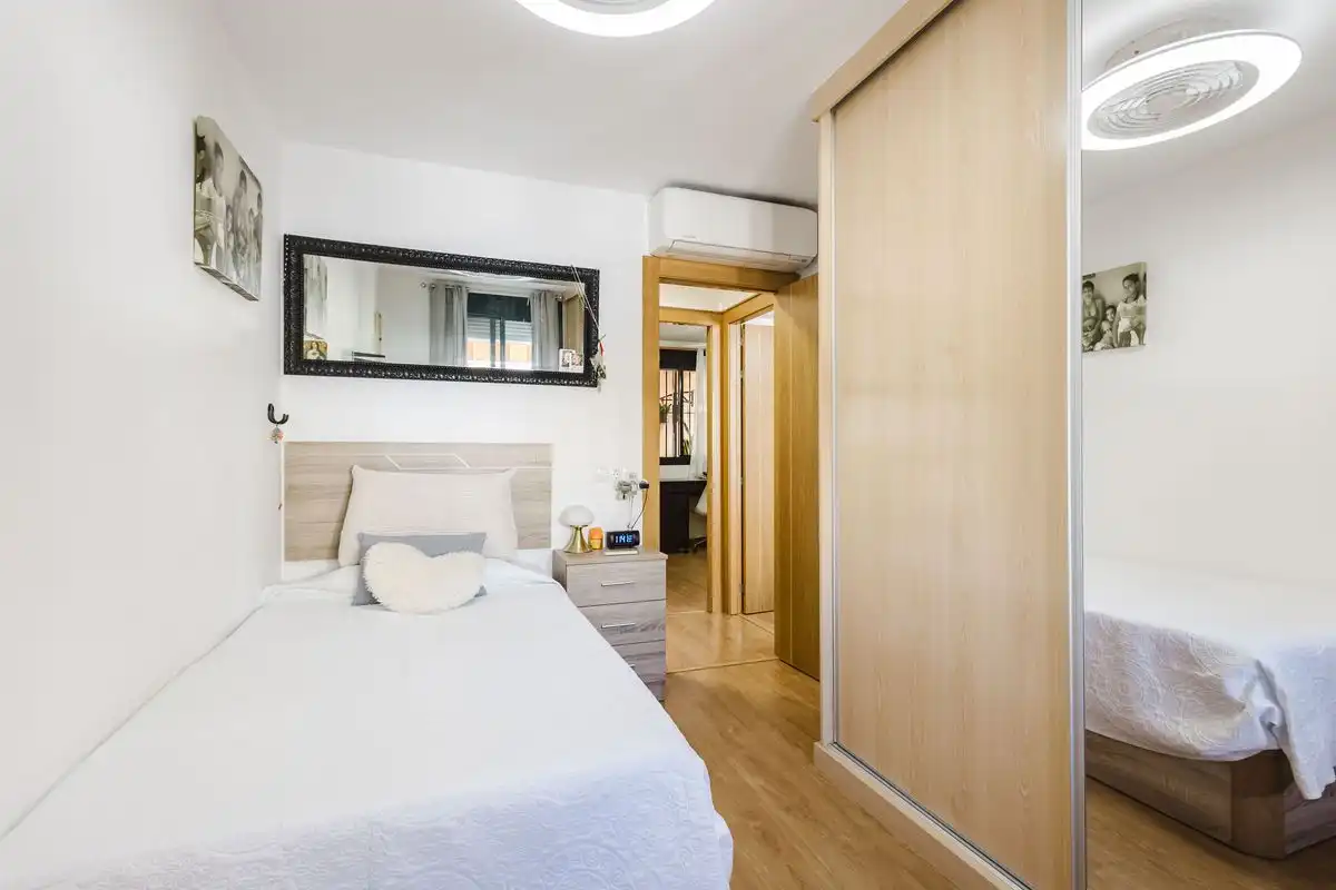 Flat with terrace for sale in Avenida Ingeniero José María Garnica, imagen 23