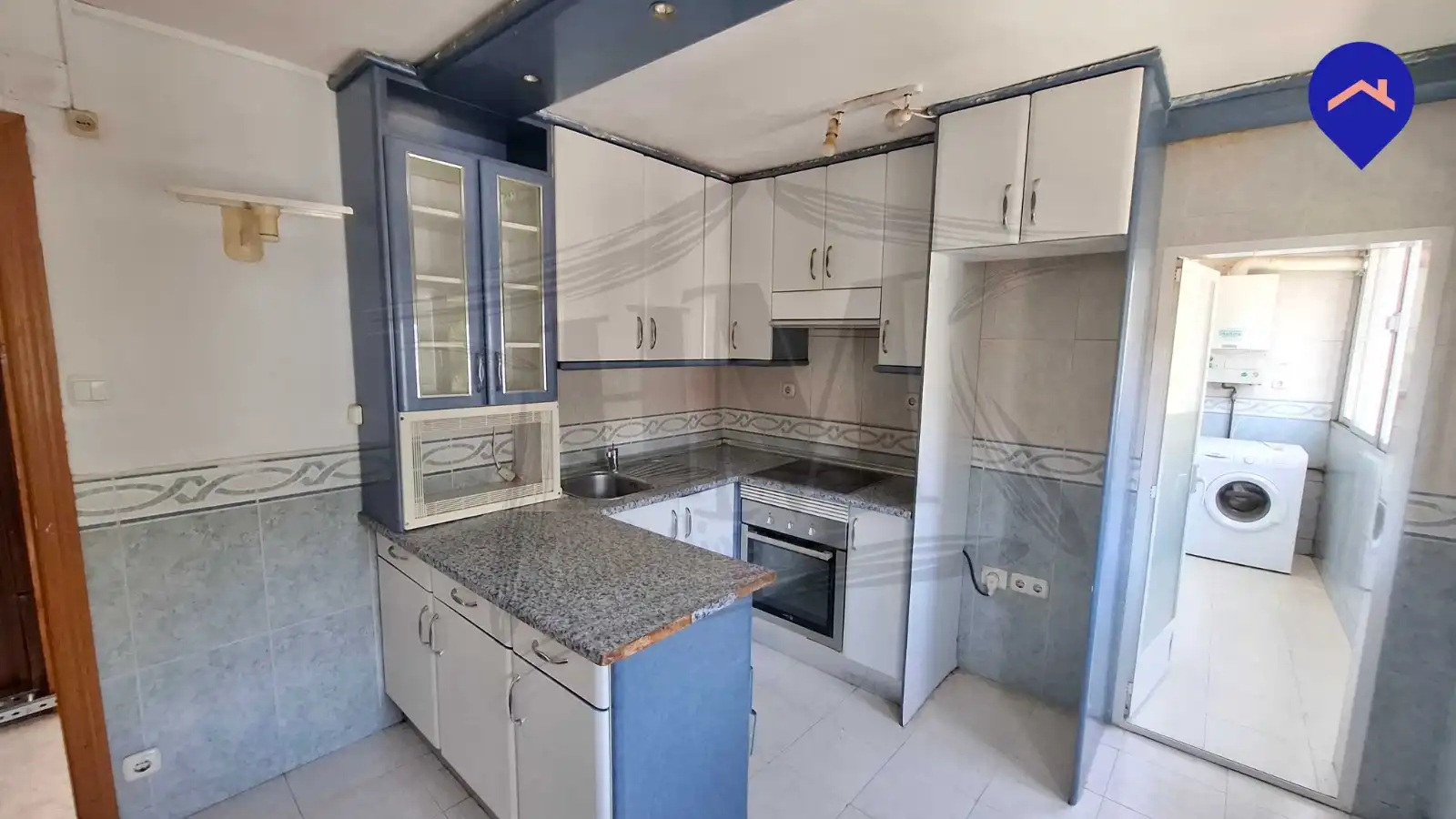 Cocina de Piso en venta en Madrid con Calefacción y Alarma