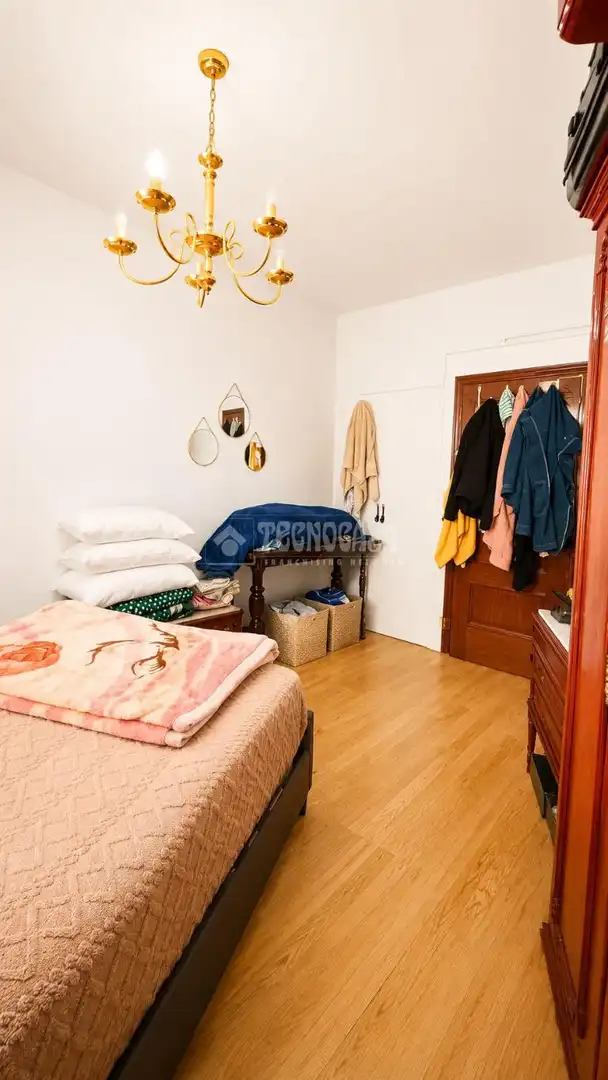 Habitación de Piso en venta en Madrid con Calefacción