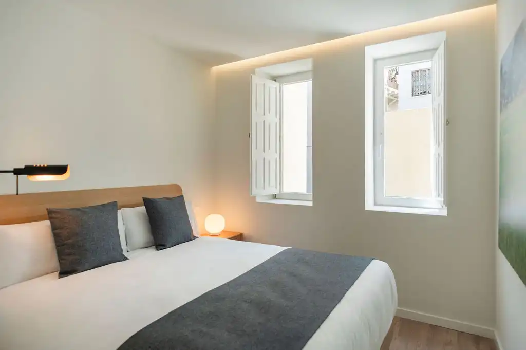 Bedroom of Flat for rent in Valencia  with Air Conditioner, Heating and Furnished