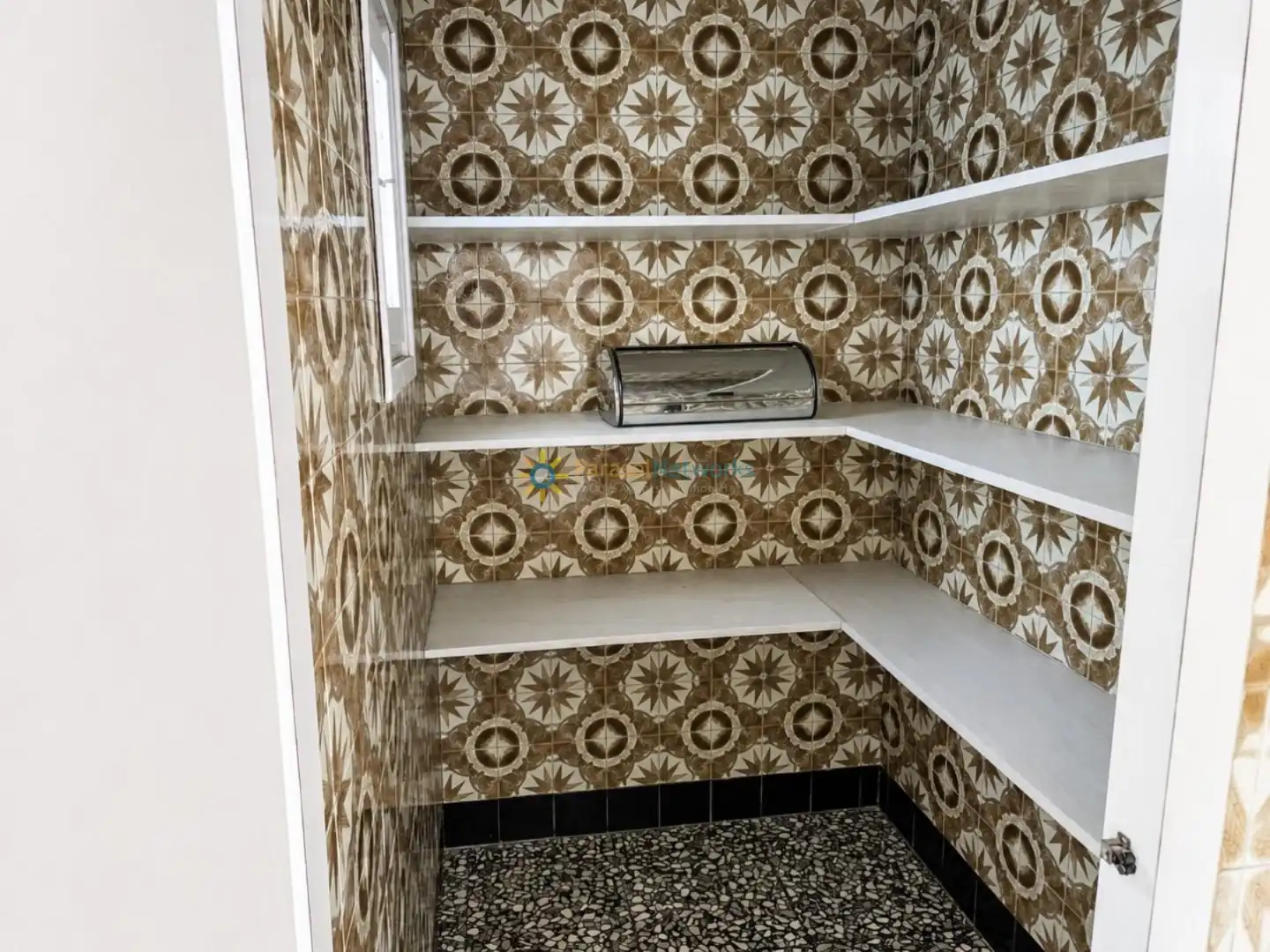 Kitchen of Flat for sale in Oliva  with Balcony